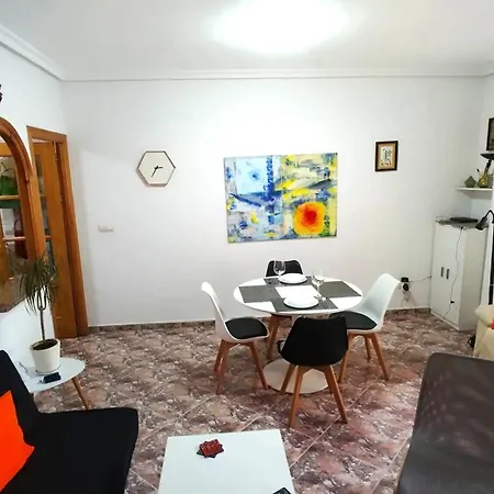 A 30m Del Mar, Con Wifi Gratis Torrevieja